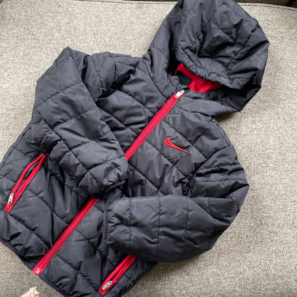 Nike coat boys size 4